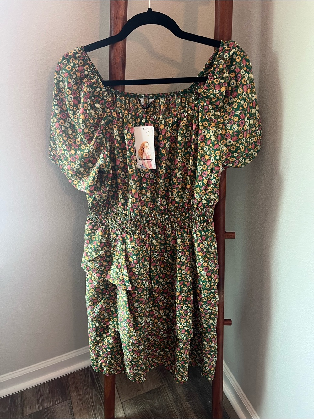 Green Floral Puff-Sleeve Smocked Mini Dress